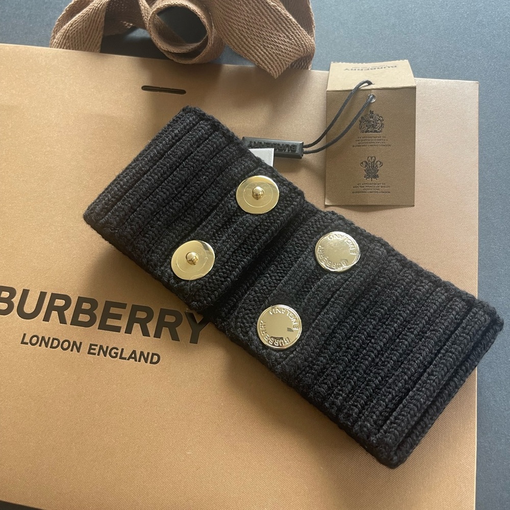 New Burberry Rib Knit Collar Black Unisex🖤🌟 - Picture 7 of 8